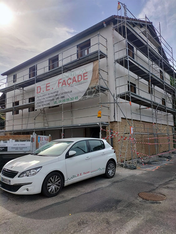 ALPES ISERE HABITAT FOUR (38)